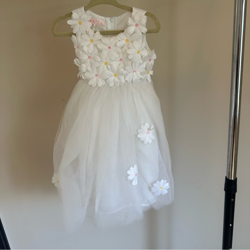 2T Girls White pTulle Dress - Picture 5 of 11
